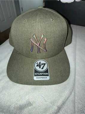 New York Yankees Olive Snapback